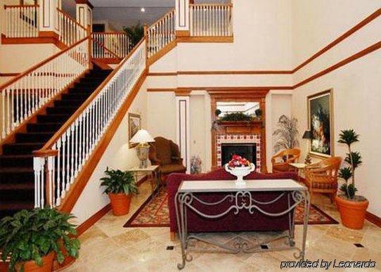 Quality Inn & Suites I-35 E-Walnut Hill Даллас Интерьер фото