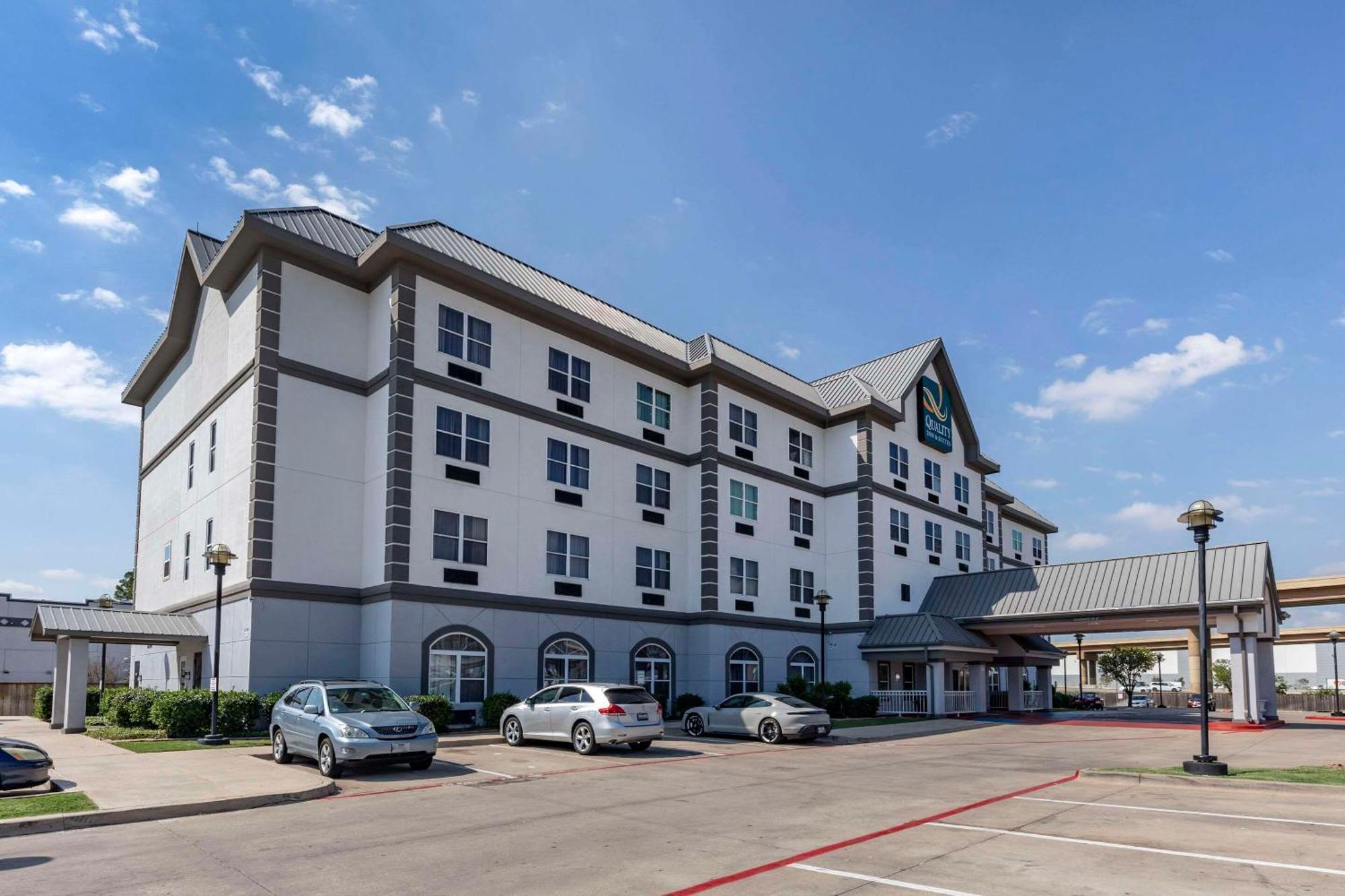 Quality Inn & Suites I-35 E-Walnut Hill Даллас Экстерьер фото