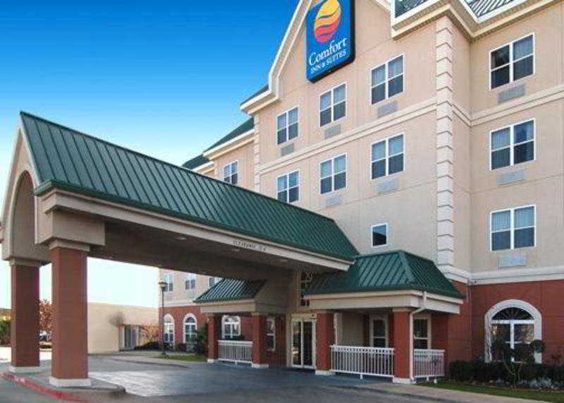 Quality Inn & Suites I-35 E-Walnut Hill Даллас Экстерьер фото