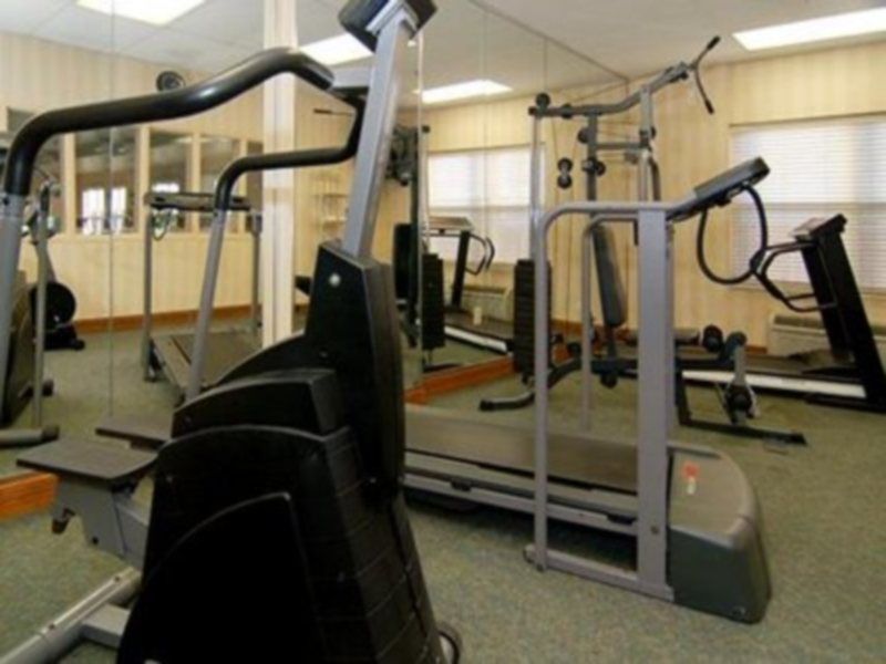 Quality Inn & Suites I-35 E-Walnut Hill Даллас Удобства фото