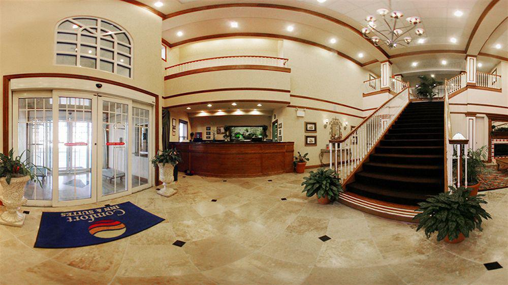 Quality Inn & Suites I-35 E-Walnut Hill Даллас Экстерьер фото